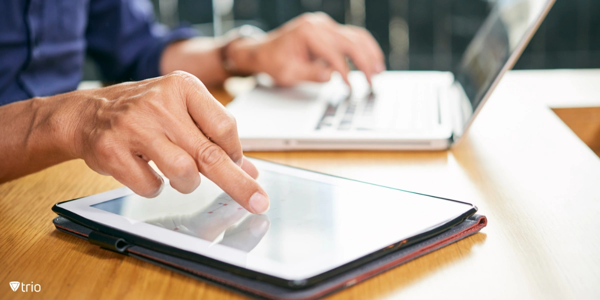 Employee using two devices at once