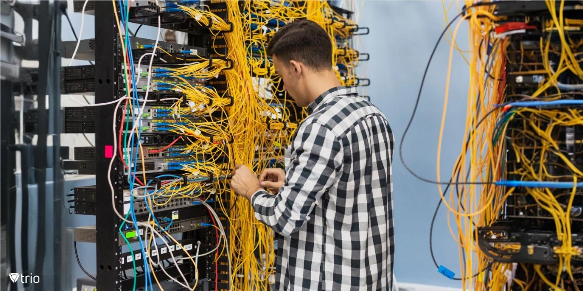 IT manager fixing dynamic VLAN assignment infrastructure